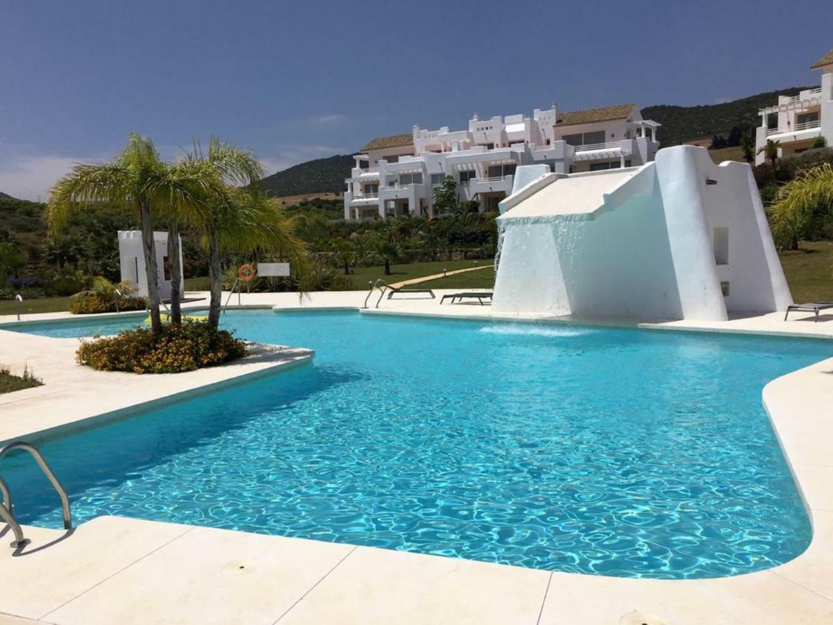 Alcazaba Lagoon Estepona Golf Apartment Exterior photo